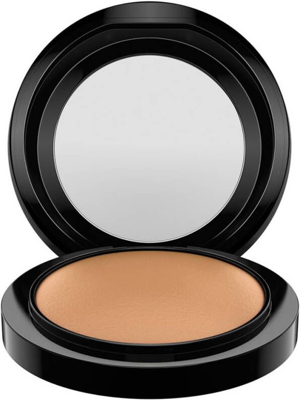 M·, A·, C Mineralize Skinfinish Natural poeder
