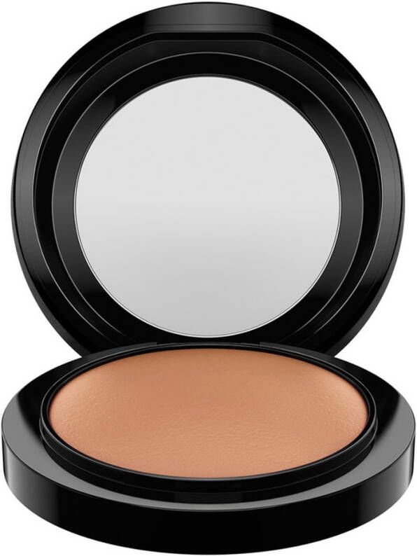 M·, A·, C Mineralize Skinfinish Natural poeder