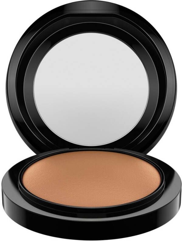 M·, A·, C Mineralize Skinfinish Natural poeder