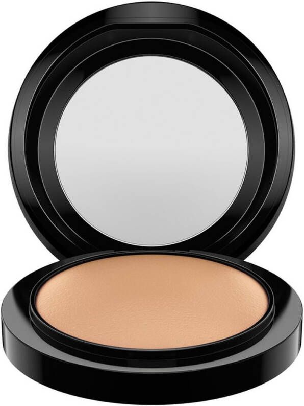 M·, A·, C Mineralize Skinfinish Natural poeder